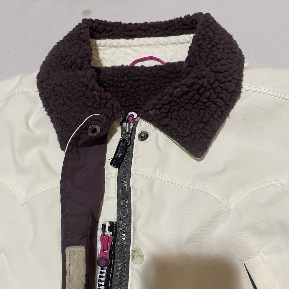 Volcom Ski Jacket - image 6